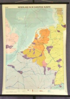 Oude Schoolkaart Nederland in de Europese Ruimte