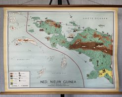 Oude Schoolkaart Ned. Nieuw Guinea