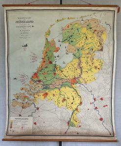 Oude Schoolkaart Wandkaart van Nederland (behorende bij ons eigen land)
