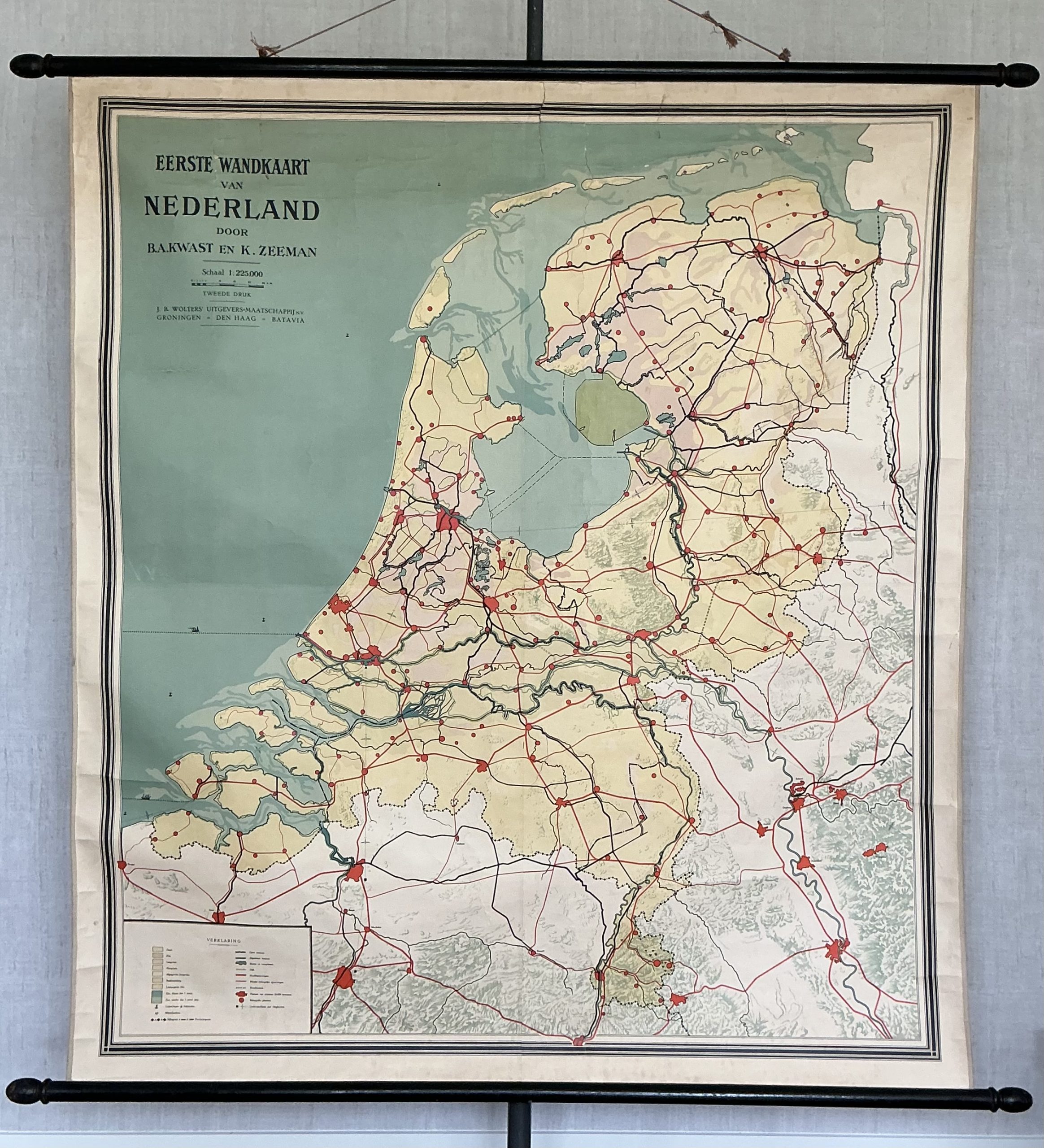 Oude Schoolkaart Eerste Wandkaart van Nederland